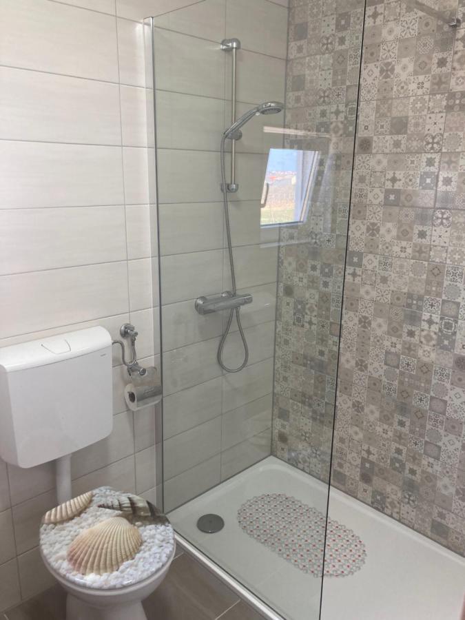 Apartmani Dorijan Vrsi Exteriör bild