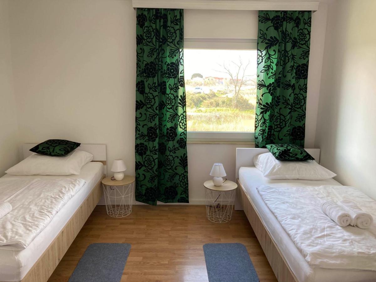 Apartmani Dorijan Vrsi Exteriör bild